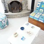 Amazing House ,100sqm, In Front Of The Sea! Tatil Evi