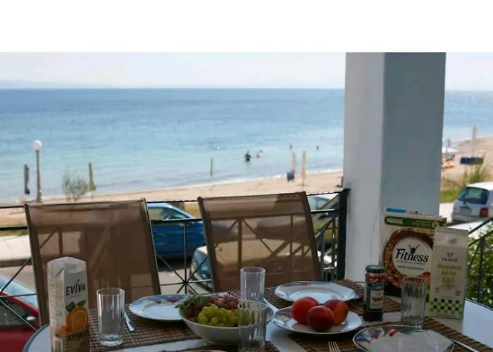 Amazing House ,100sqm, In Front Of The Sea! Hébergement de vacances
