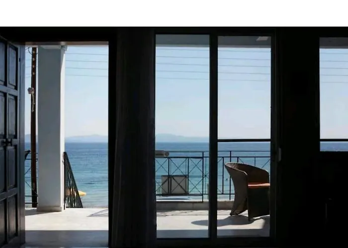 Hébergement de vacances Amazing House ,100sqm, In Front Of The Sea! Potidée