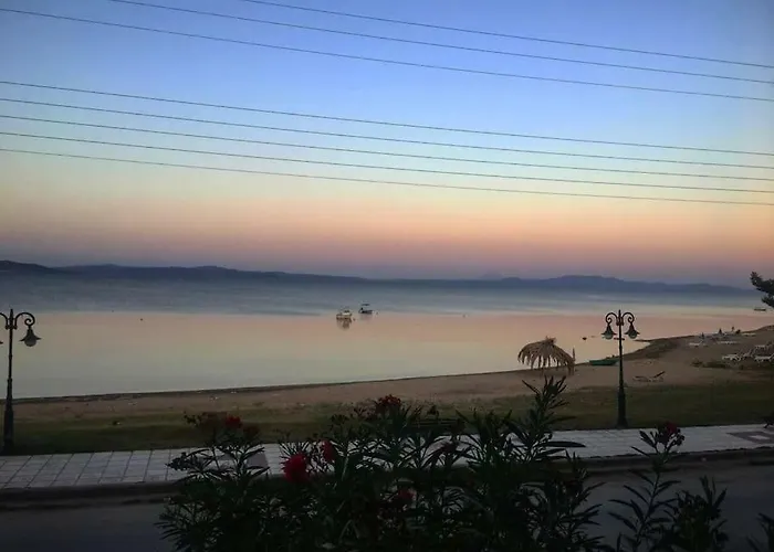 Amazing House ,100sqm, In Front Of The Sea! Hébergement de vacances *